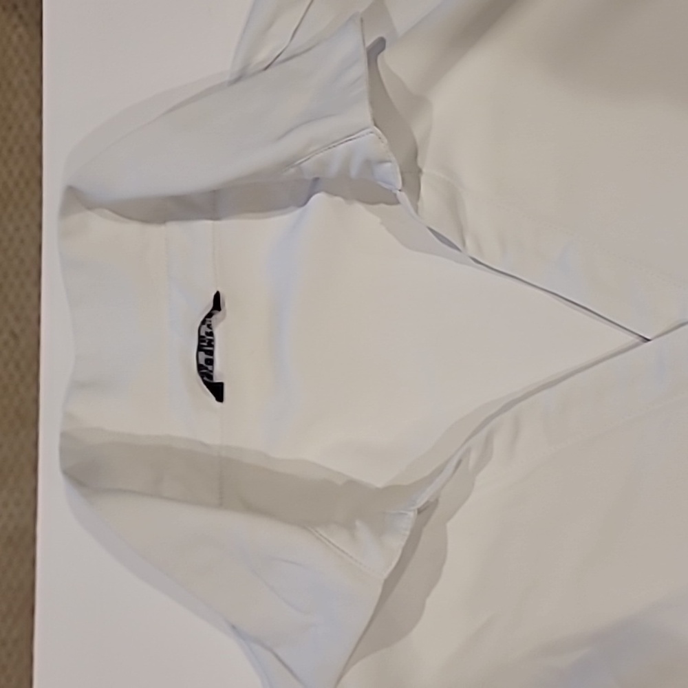 BloomChic Blouse with Eyelet Sleeves White 26 - Picture 5 of 11